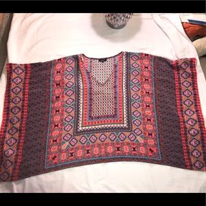Uniquely Patterned Tunic Blouse